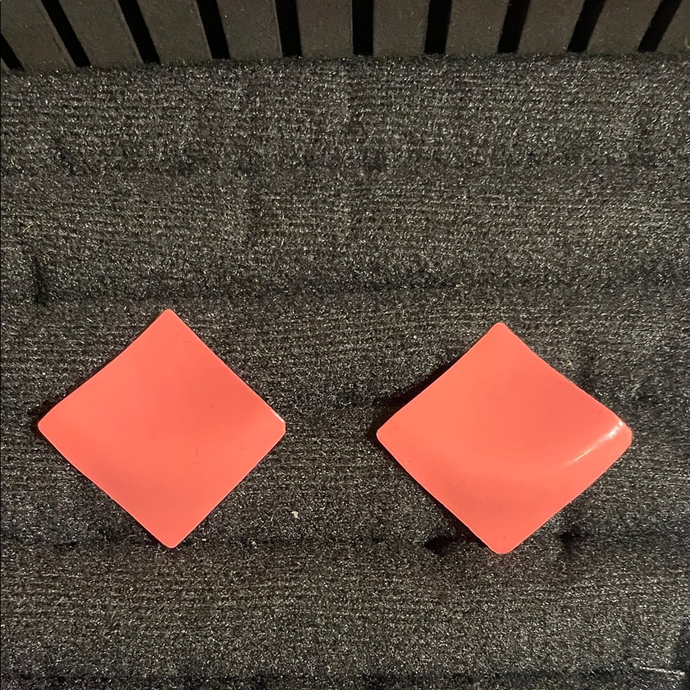 Pink Square metal enamel 80s vintage Earrings!!!